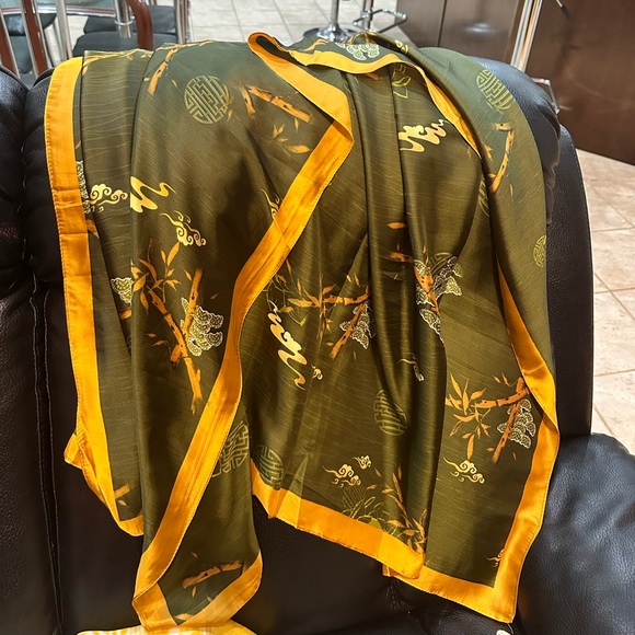 Silk scarf printed long scarf soft shawl 180cm*90cm - Picture 2 of 3